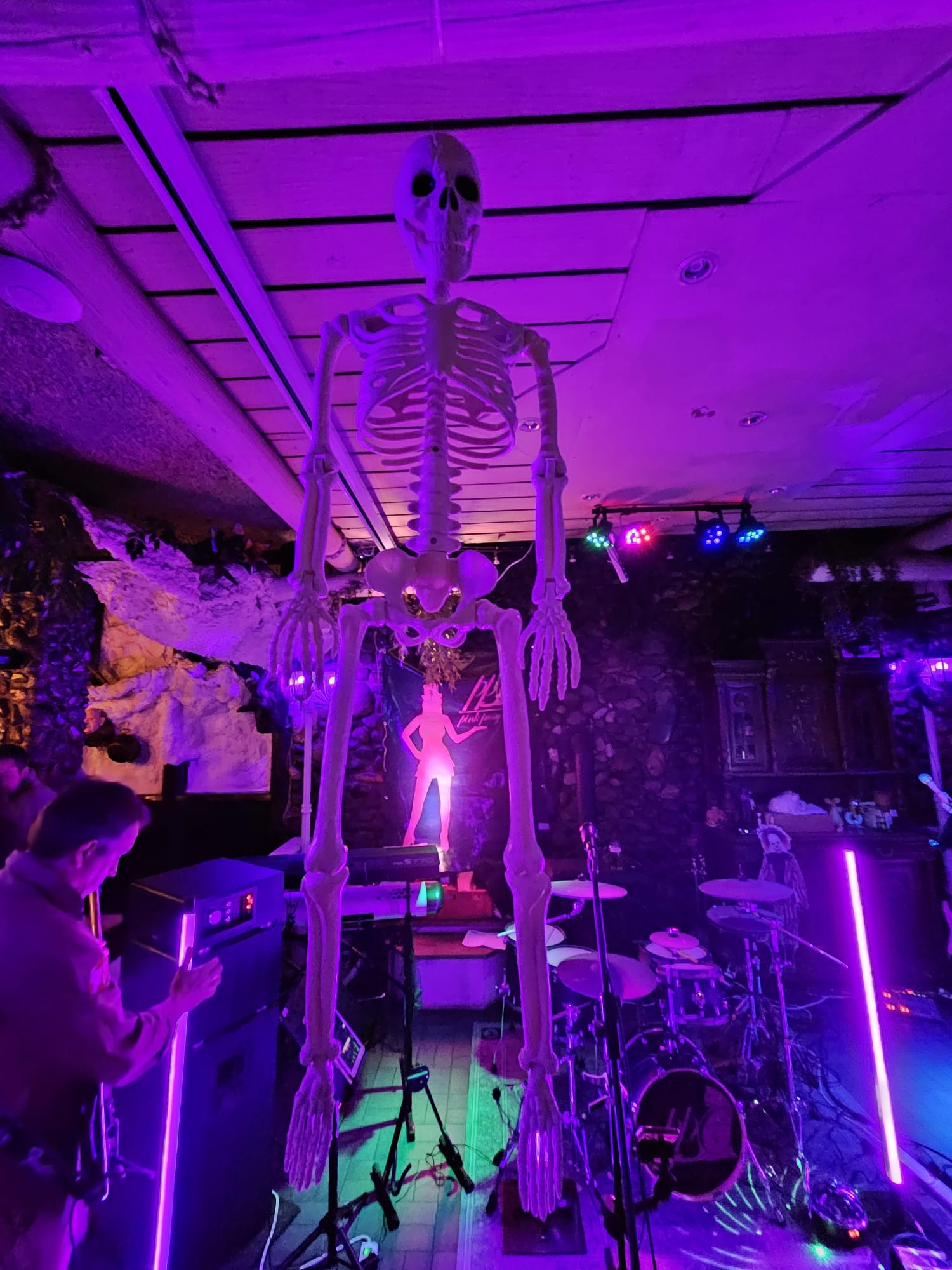 Moonlight Lounge - WhatsApp Image 2026-01-04 at 22.54.30.jpeg